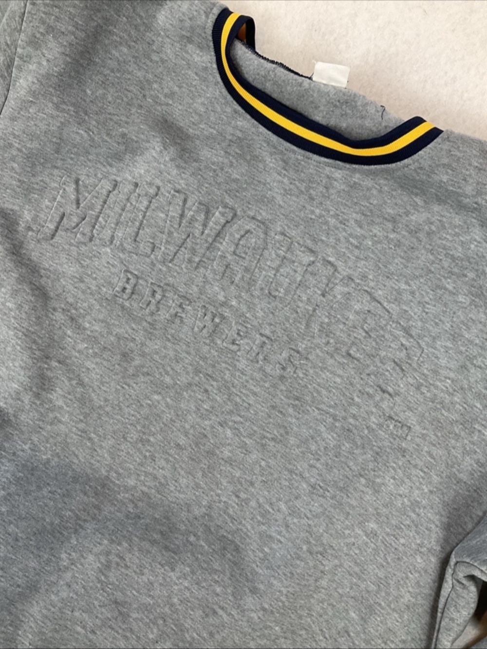 Milwaukee Brewers Crewneck Sweatshirt Grey Embossed Logo Size XL MLB Baseball